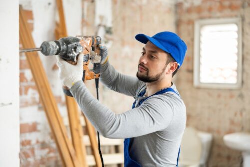 Unbewohnbare Wohnung? Mieter vs. Modernisierung: Das Gerichtsurteil